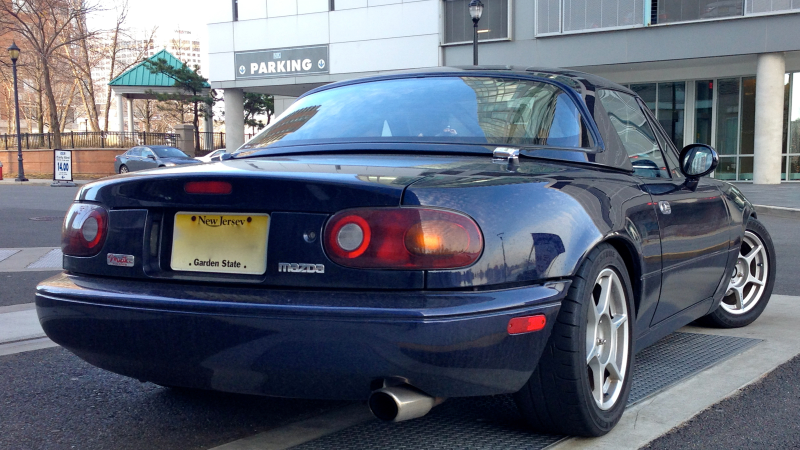 Illustration for article titled 1996 Mazda Miata: The Jalopnik Review